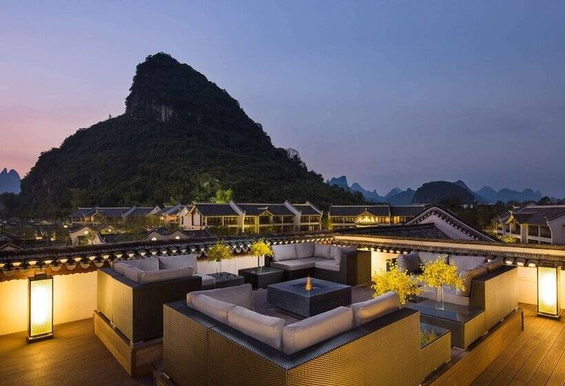 בית מלון כפרי Banyan Tree Yangshuo