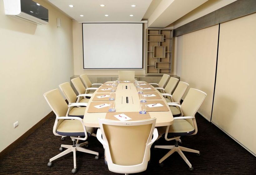 Отель Best Western Plus Panama Zen