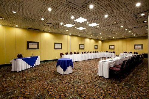 Sierra Burgers Park Hotel