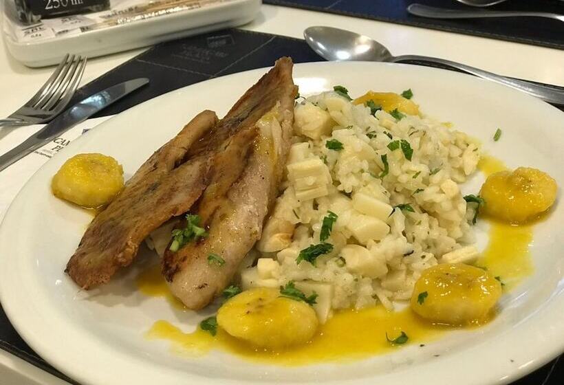 ホテル Camaçari Plaza