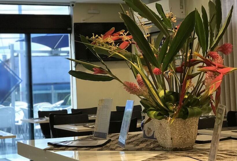 ホテル Camaçari Plaza