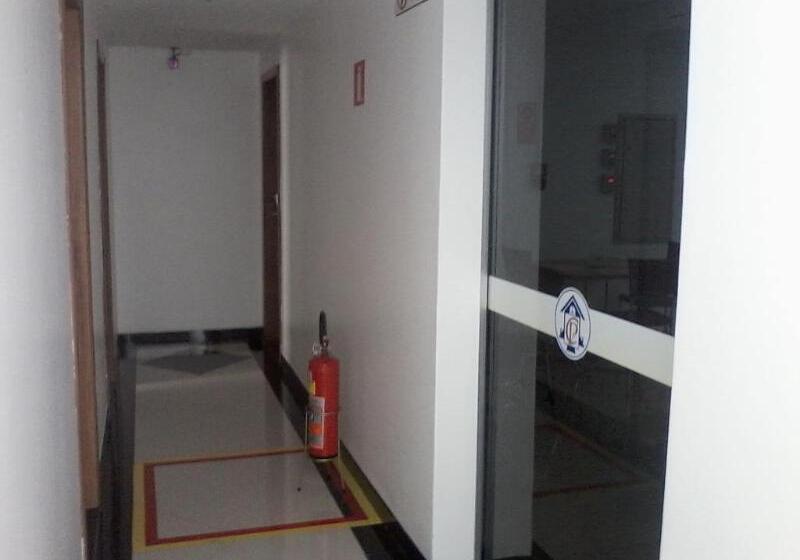 ホテル Catu Palace