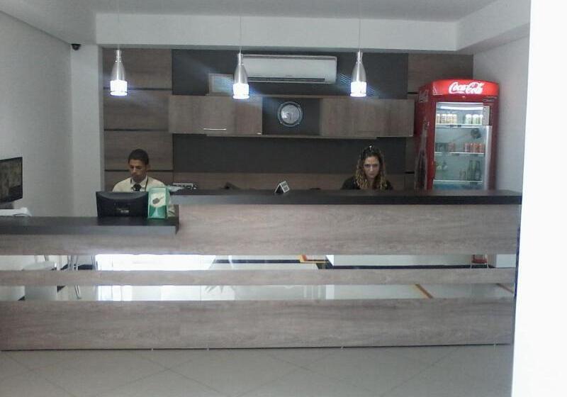 ホテル Catu Palace