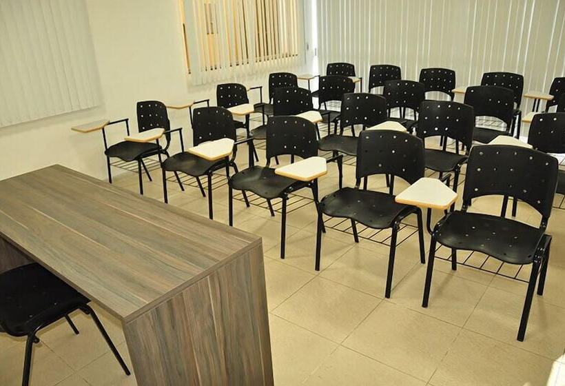 ホテル Catu Palace