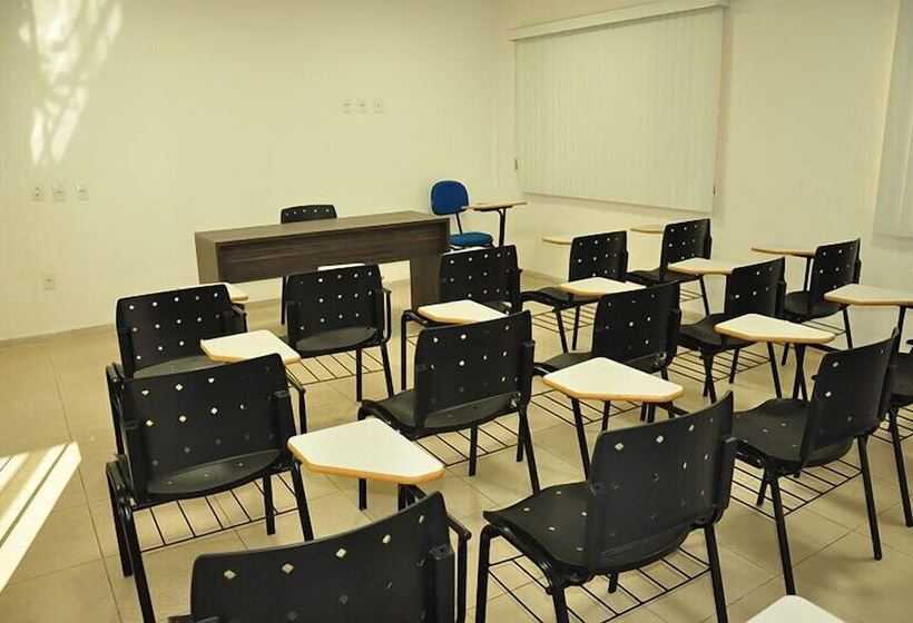 ホテル Catu Palace