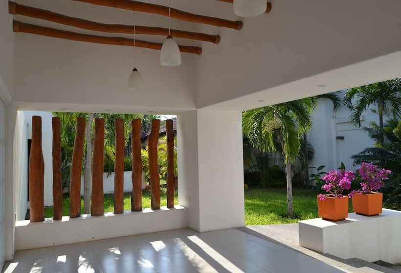 ホテル Concierge Plaza San Rafael