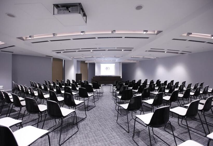 Doubletree By Hilton Hotel Yerevan City Centre