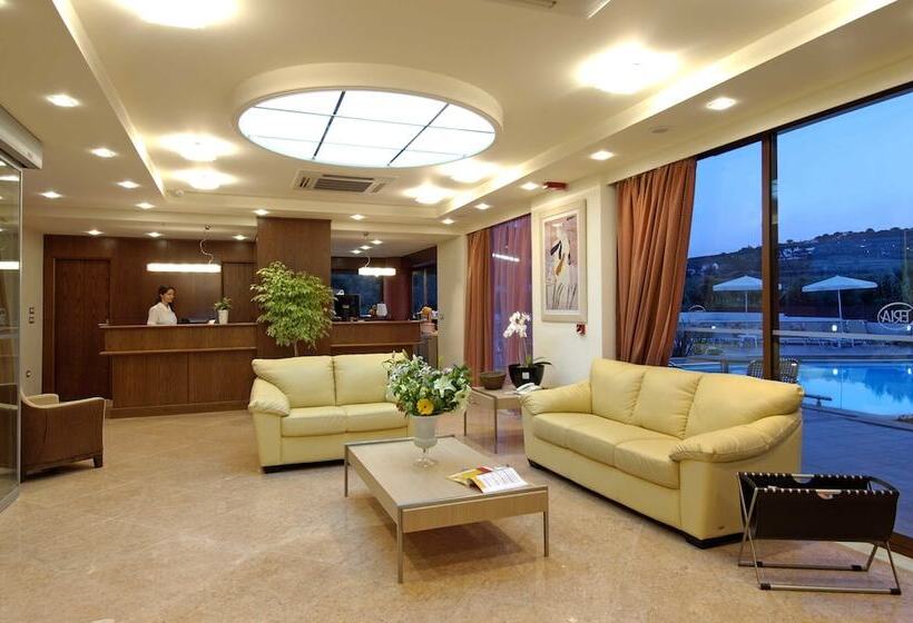 هتل Eria Resort Accessible Holidays
