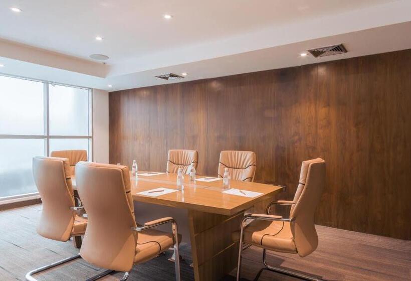 Отель Exe Oriental Panamá