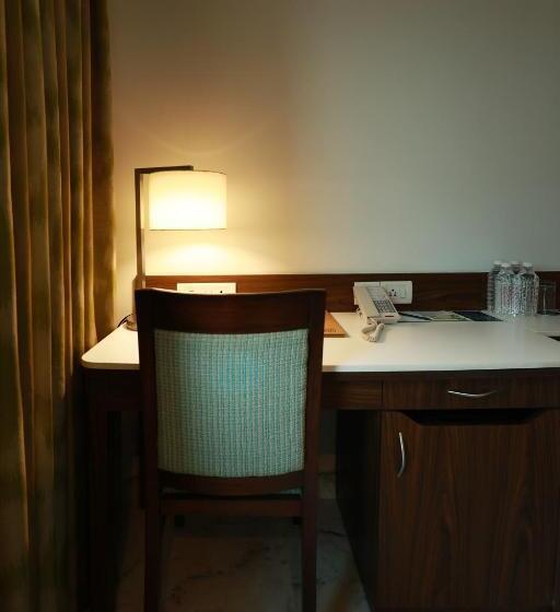 בית מלון כפרי Fairfield By Marriott Pune Kharadi