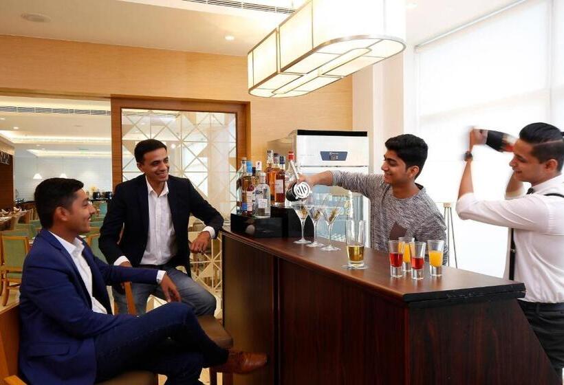 בית מלון כפרי Fairfield By Marriott Pune Kharadi