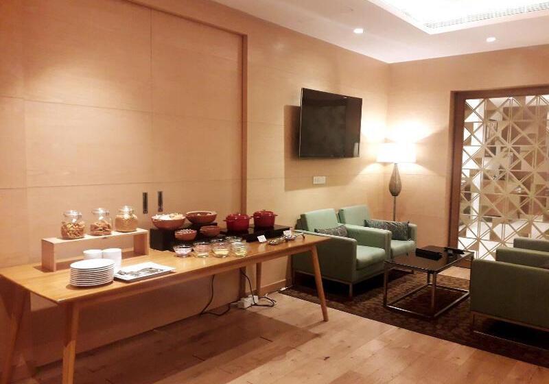 בית מלון כפרי Fairfield By Marriott Pune Kharadi