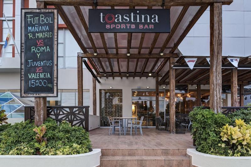 בית מלון כפרי Four Points By Sheraton Cancun Centro