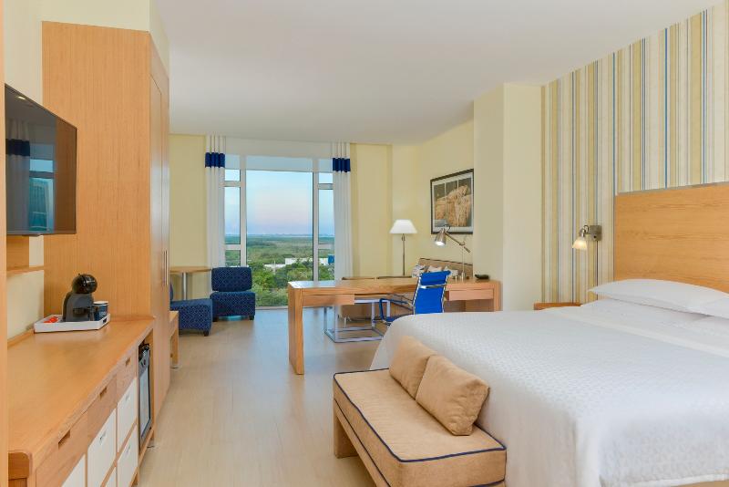 בית מלון כפרי Four Points By Sheraton Cancun Centro