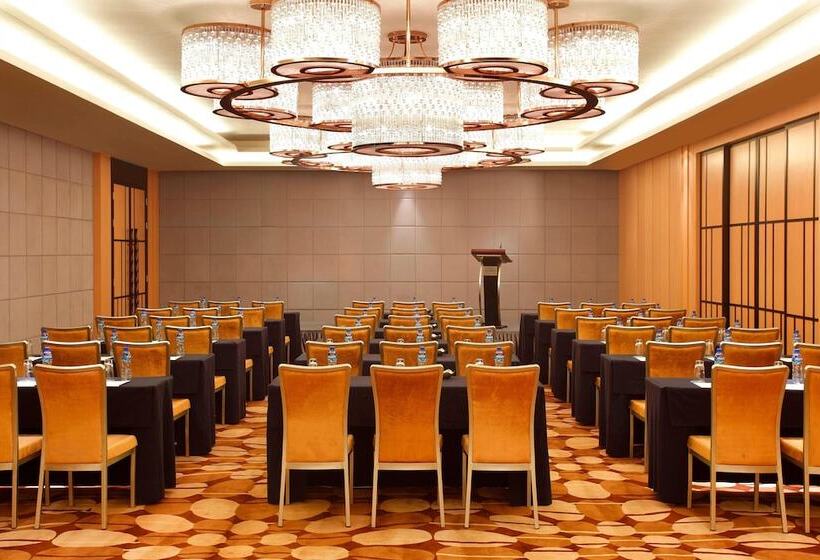 Hotel Four Points By Sheraton Luohe