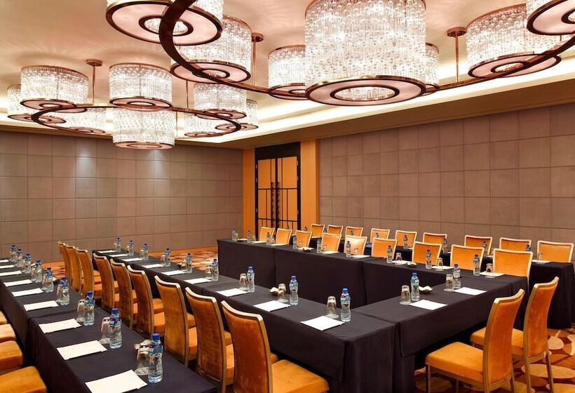 Отель Four Points By Sheraton Luohe