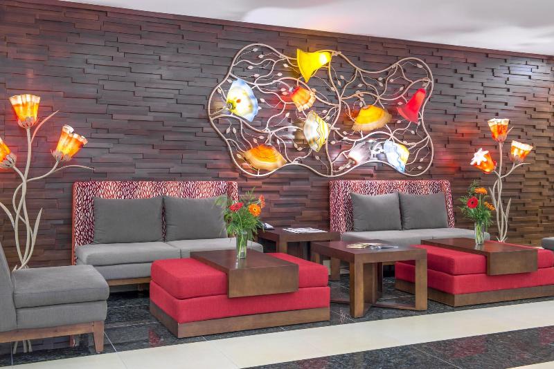 فندق Four Points By Sheraton Queretaro Norte