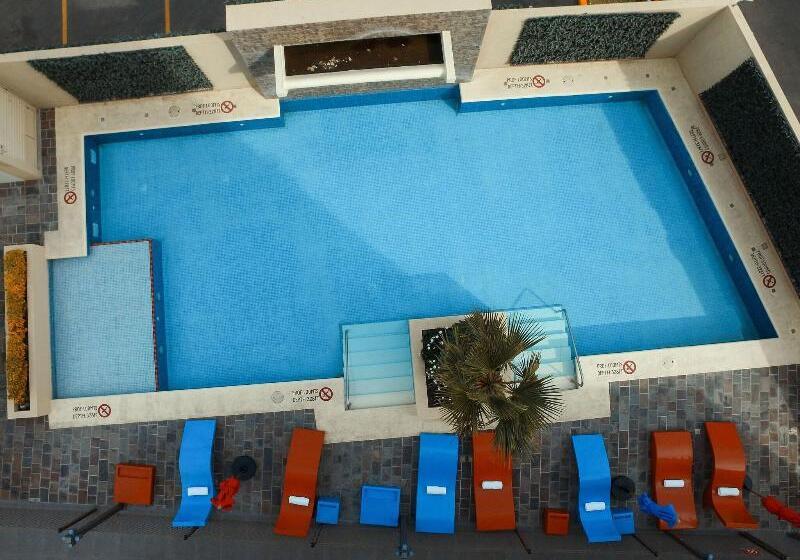 فندق Four Points By Sheraton Queretaro Norte