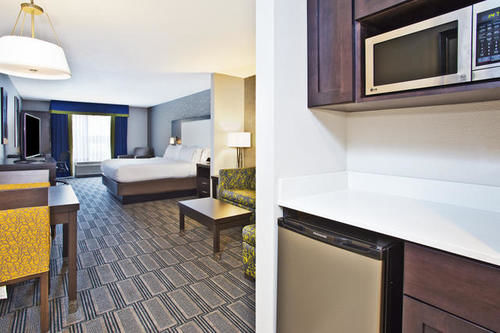 هتل Holiday Inn Express & Suites Ann Arbor West  Zeeb Rd