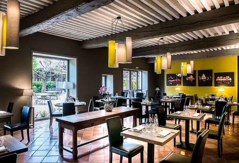 Отель Demeures Et Chateaux L Abbaye Caladoise   Anciennement Hostellerie Ferme Du Poulet