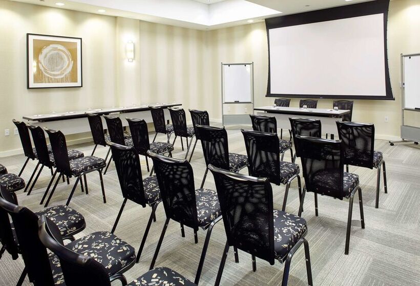 فندق Hyatt Place Miami Airport East