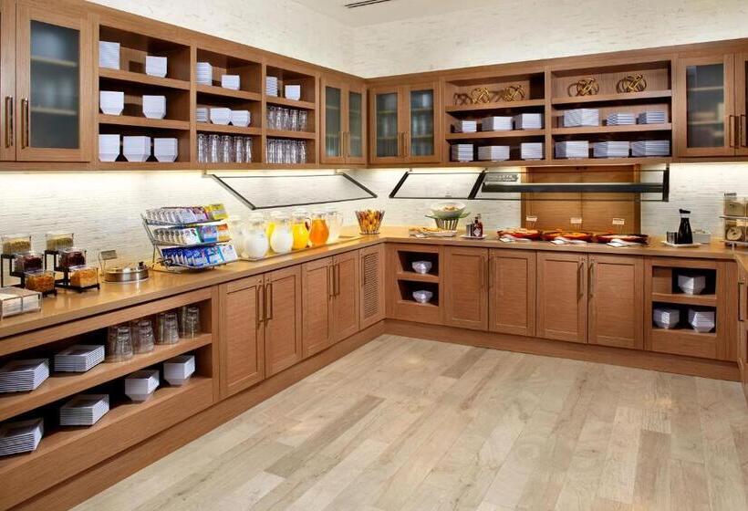 فندق Hyatt Place Miami Airport East