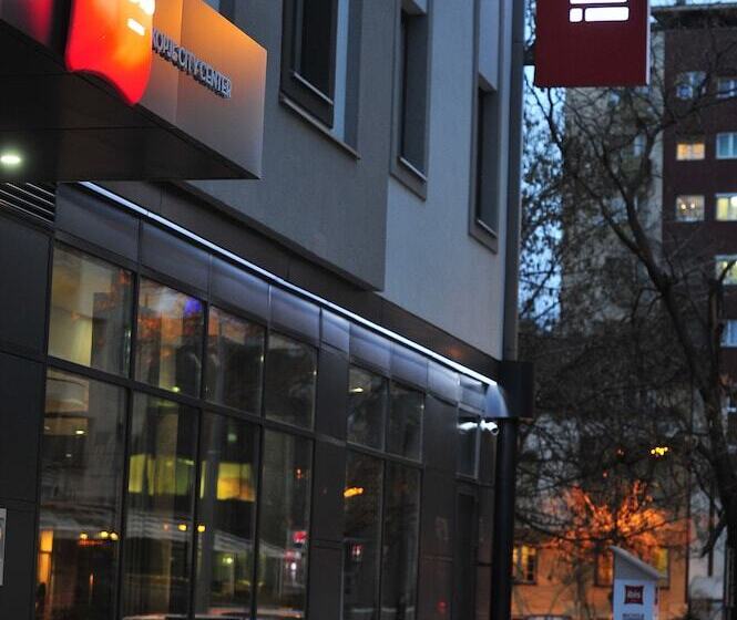 هتل Ibis Skopje City Center