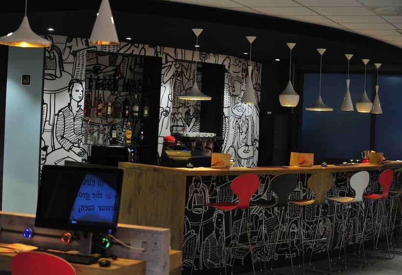 هتل Ibis Skopje City Center