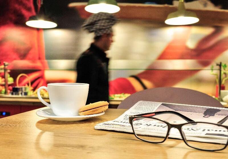 هتل Ibis Skopje City Center