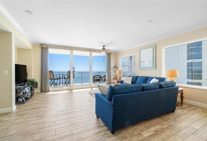 فندق Indigo 704w