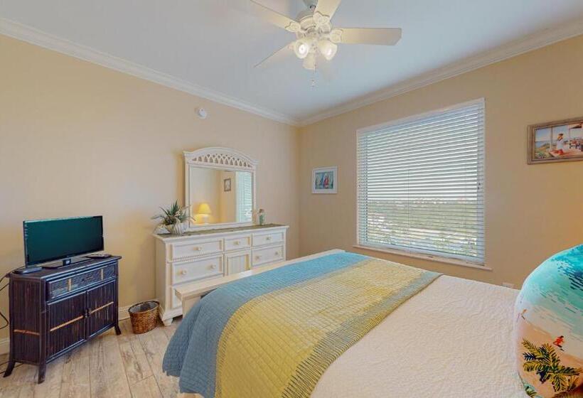 فندق Indigo 704w