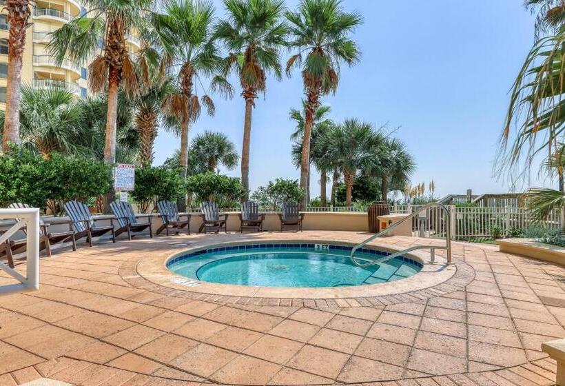 فندق Indigo 704w