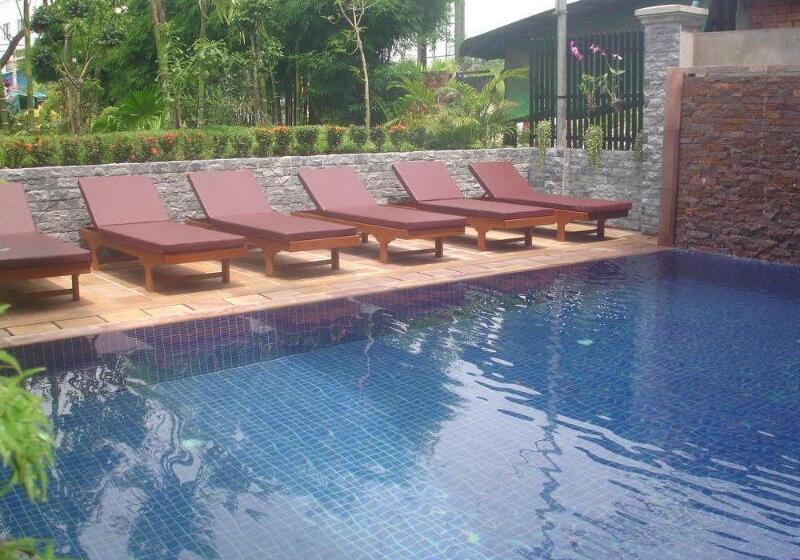 هتل Jasmine Lodge