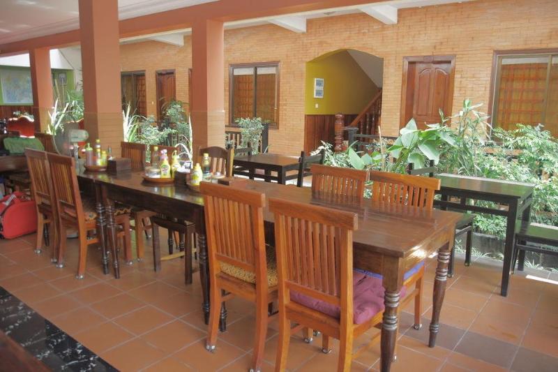 هتل Jasmine Lodge