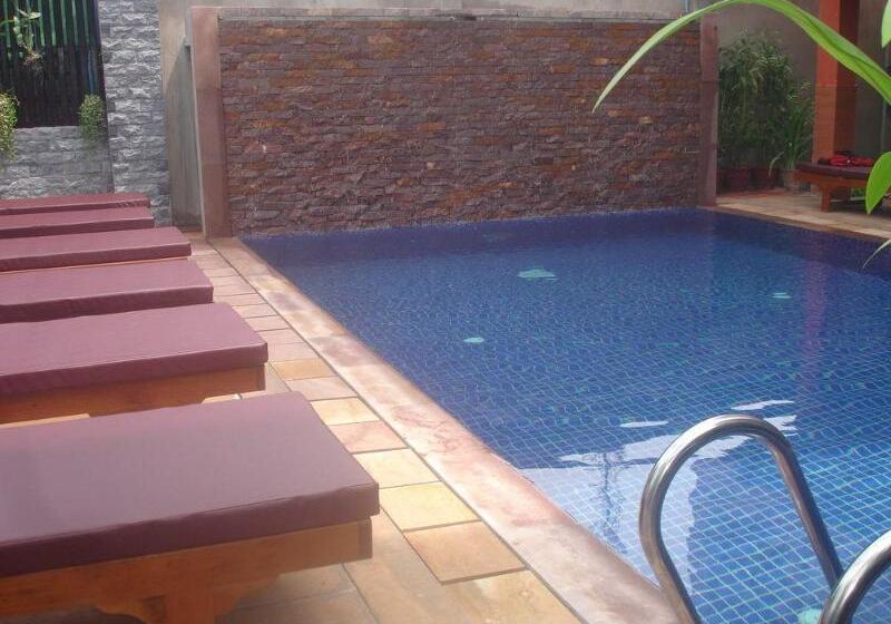 هتل Jasmine Lodge