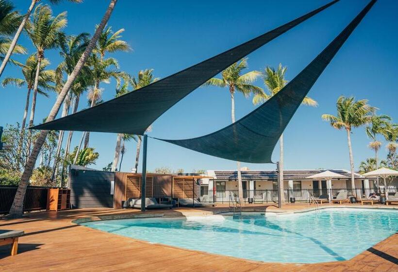 هتل Karratha International