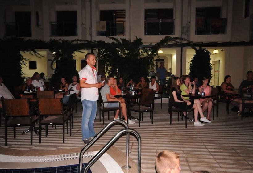 فندق Kent Studyo