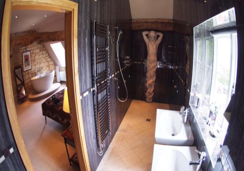 Отель The Kings