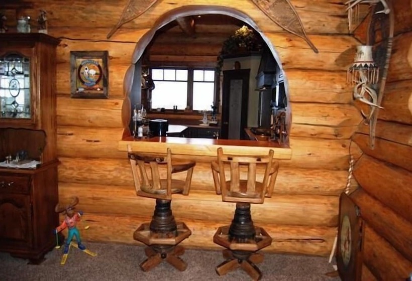 Отель Kowal Ski Cabin By Apex Accommodations