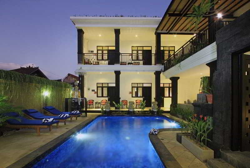 ホテル Kubu Anyar