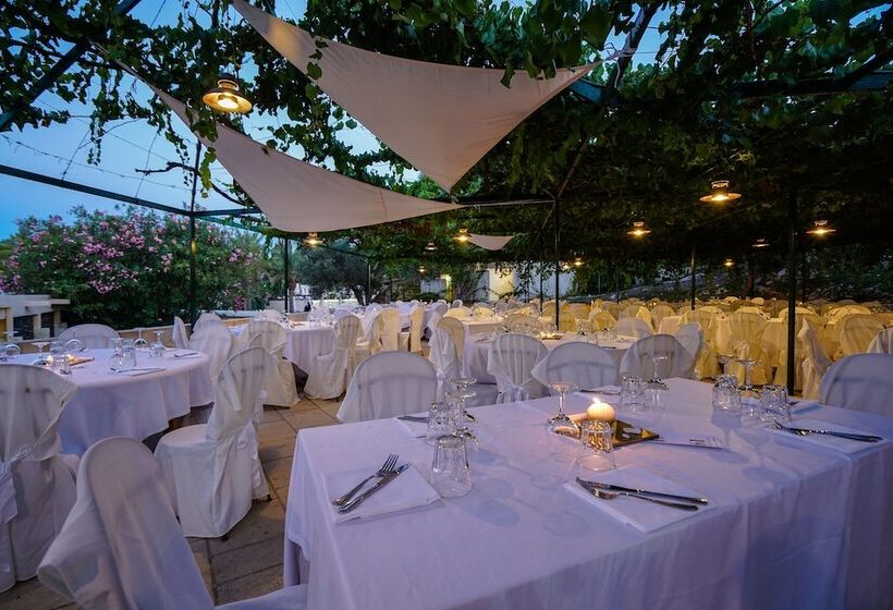 فندق Le Cale D'otranto Beach Resort