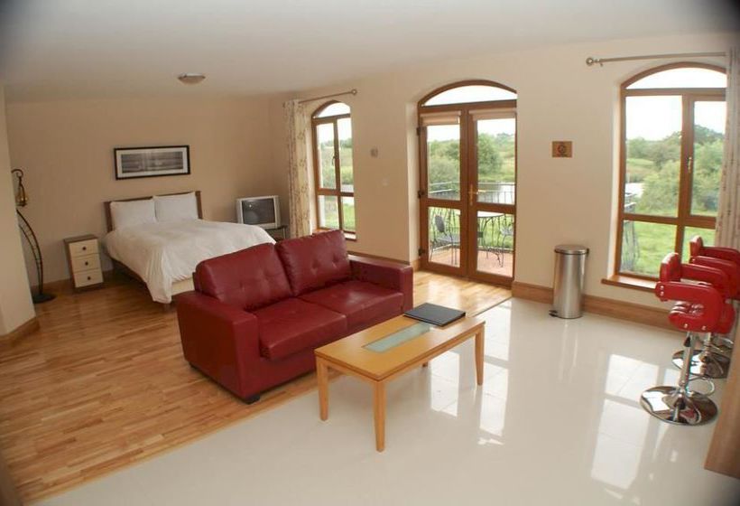 ホテル Leitrim Marina