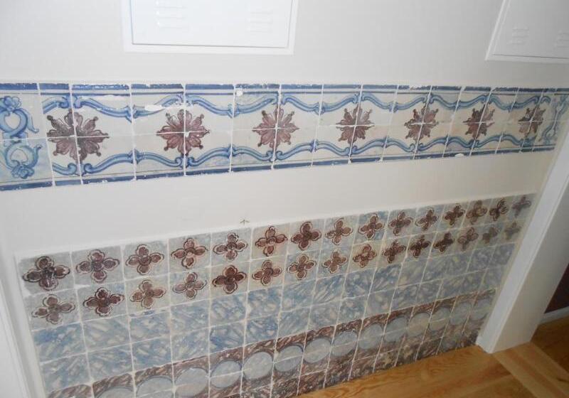 هتل Lisbon Arsenal Suites