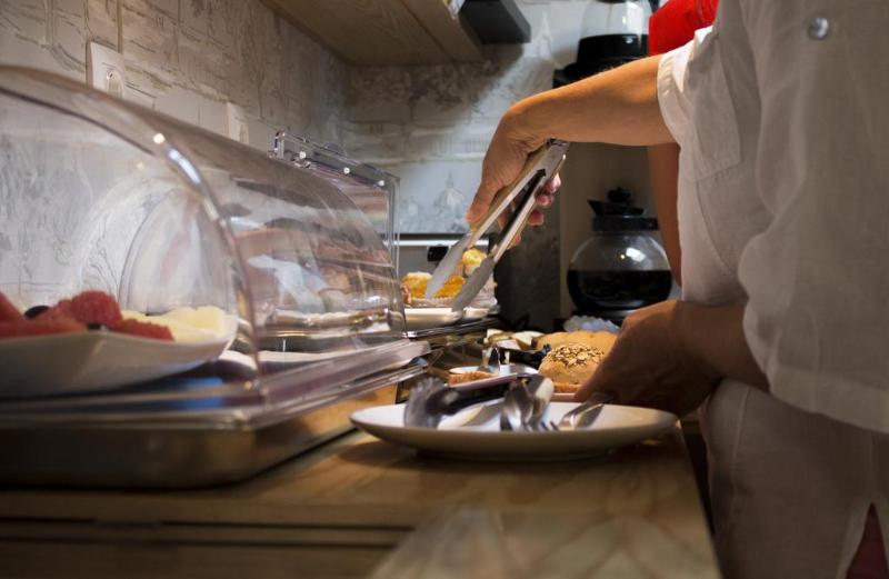 هتل Lisbon Arsenal Suites