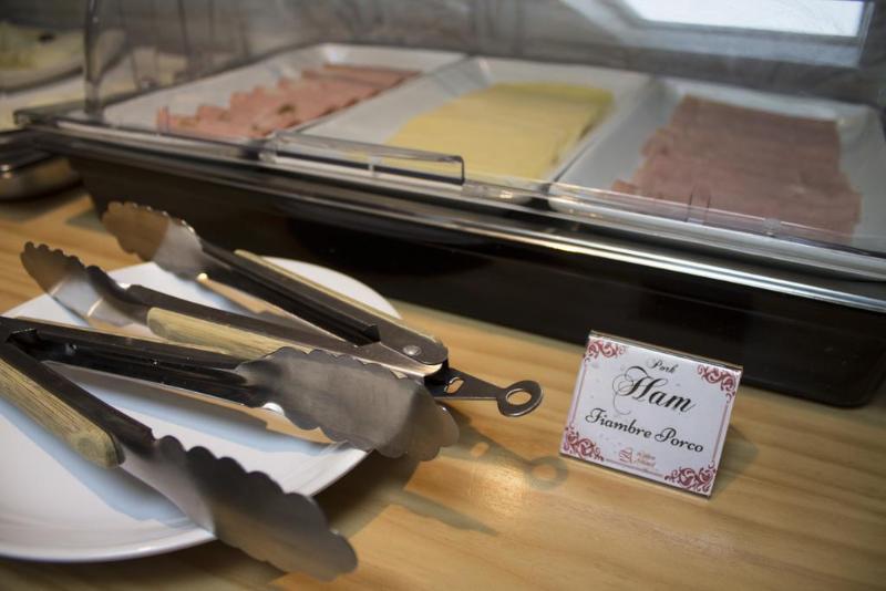 هتل Lisbon Arsenal Suites