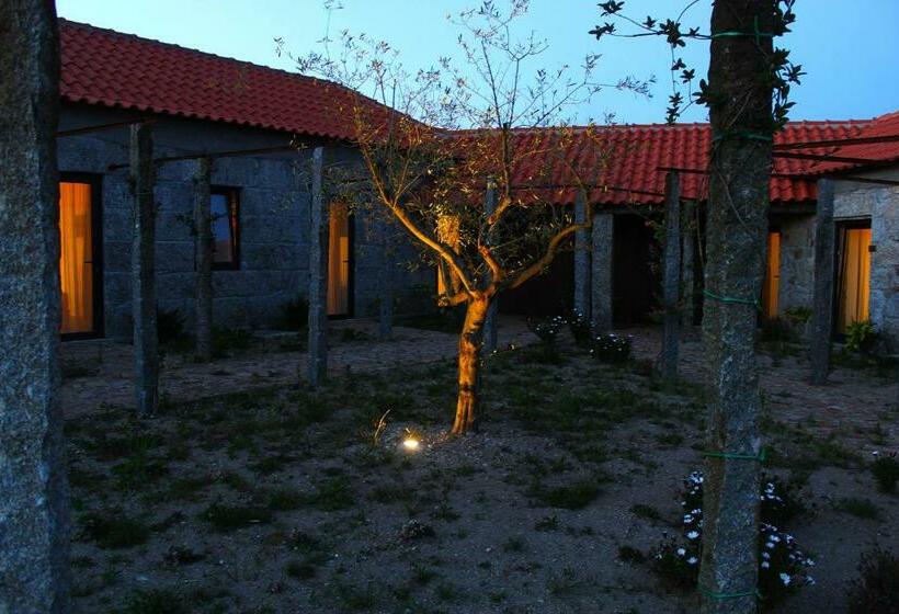 فندق Lousada Country