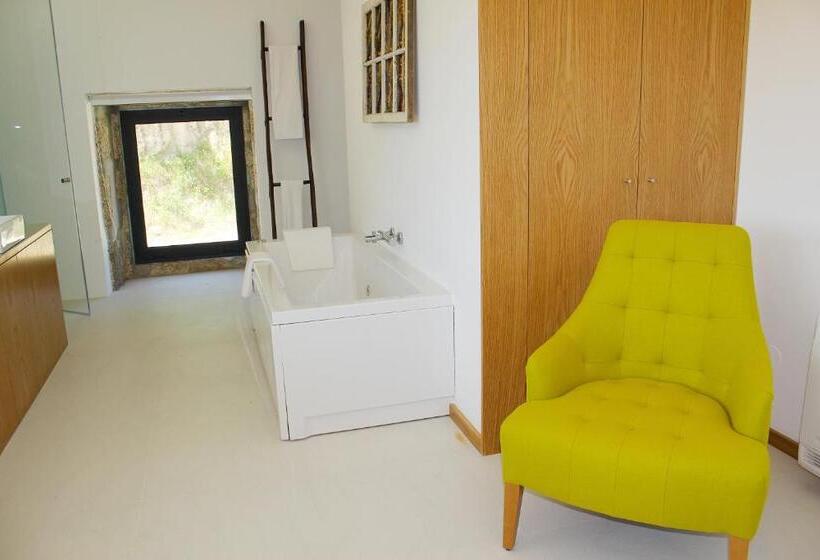 فندق Lousada Country