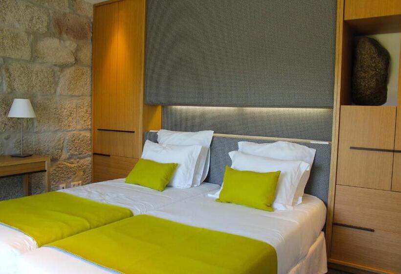 فندق Lousada Country