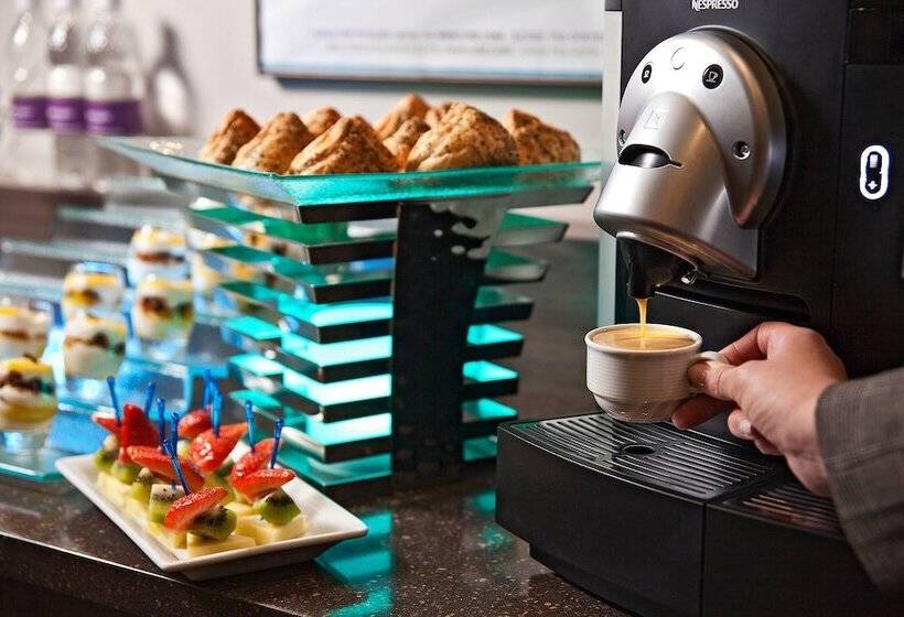 فندق Mercure Tyumen Center