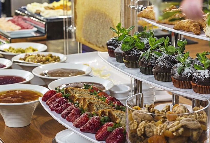 هتل Meroddi Bagdatliyan